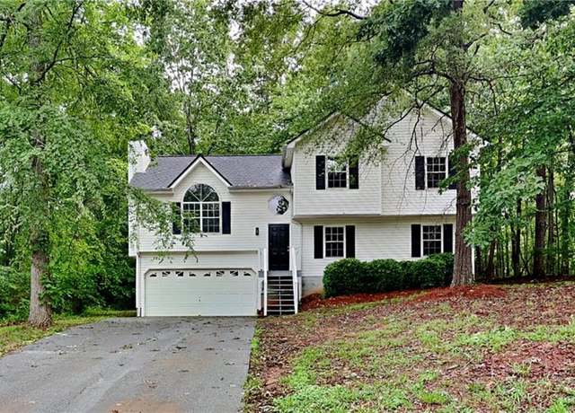 Property at 26 Nottingham Dr NW, Cartersville, GA 30121, 3 beds, 2 baths
