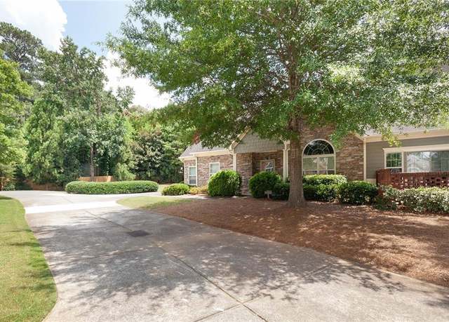 Property at 2229 Grove Valley Way, Marietta, GA 30064, 2 beds, 2 baths