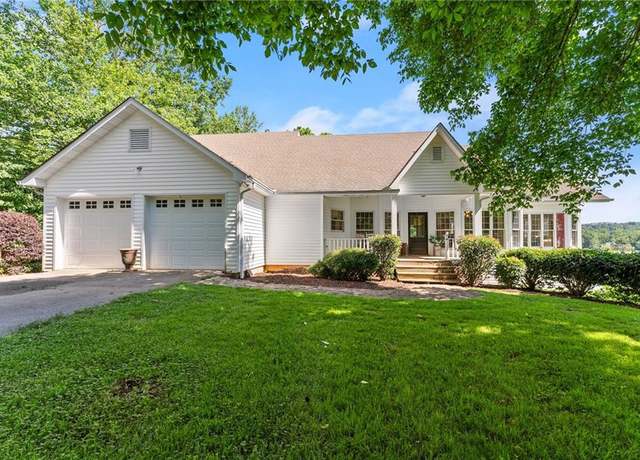 Property at 122 Tritt Rd, Dahlonega, GA 30533, 3 beds, 3 baths