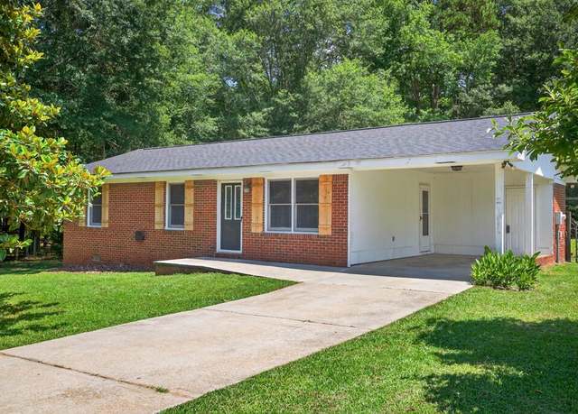 Property at 1231 Little Creek Ln, Madison, GA 30650, 3 beds, 1.5 baths