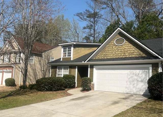 Property at 8236 Eastshore Dr, Union City, GA 30291, 3 beds, 2 baths