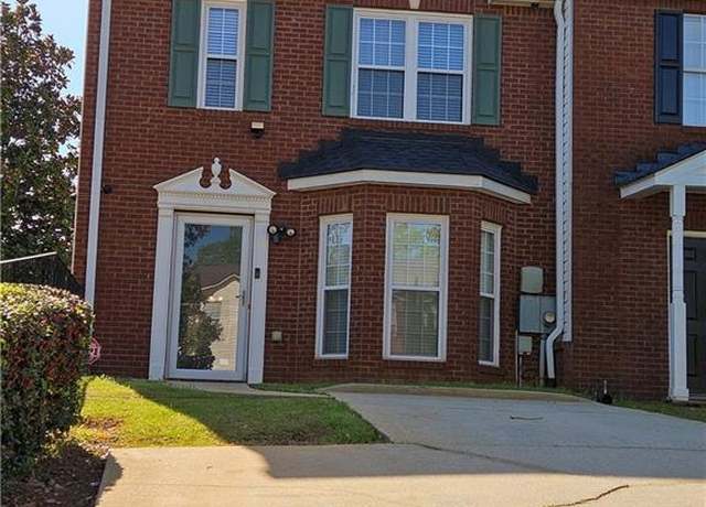 Property at 5897 Strathmoor Manor Cir, Lithonia, GA 30058, 3 beds, 2.5 baths