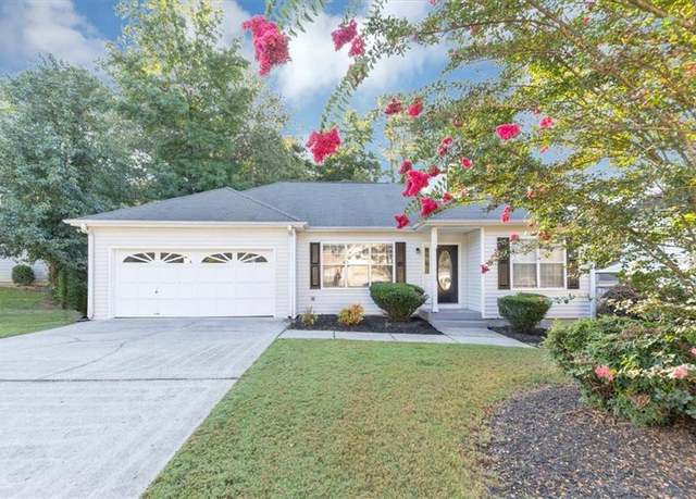 Property at 12204 Cypress Ln, Fayetteville, GA 30215, 3 beds, 2 baths