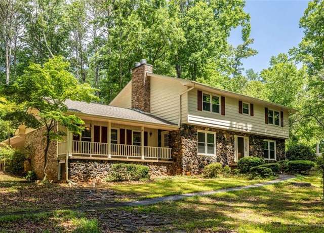 Property at 5410 Rosser Rd, Stone Mountain, GA 30087, 5 beds, 4.5 baths