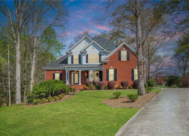 Property at 2121 Rock Ct, Loganville, GA 30052, 5 beds, 4 baths