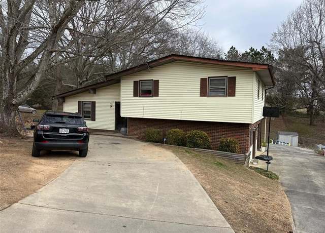 Property at 2195 Wilson Rd, Conyers, GA 30012, 4 beds, 3 baths