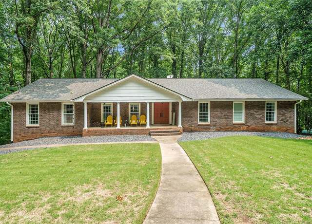 Property at 1310 Chilton Woods Rd, Rutledge, GA 30663, 3 beds, 2.5 baths