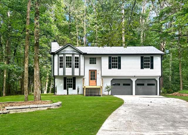 Property at 2555 Rexs Pl, Buford, GA 30519, 5 beds, 3 baths