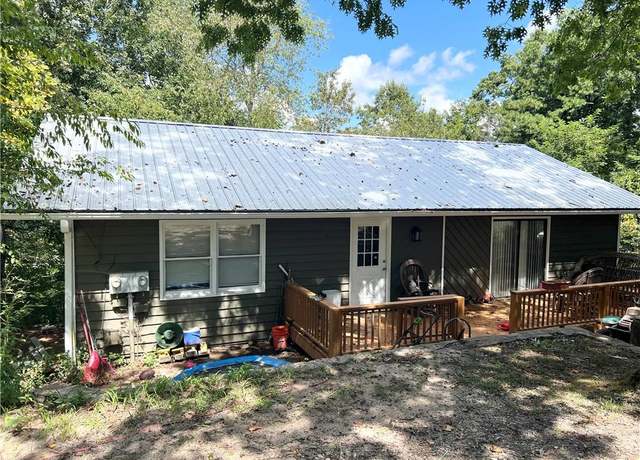 Property at 230 Varnes Ln, Lakemont, GA 30552, 6 beds, 4 baths