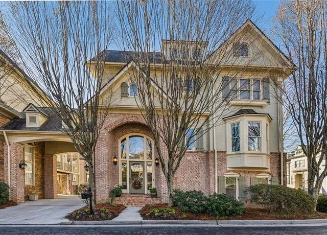 Property at 1377 Village Park Dr NE, Brookhaven, GA 30319, 3 beds, 3.5 baths