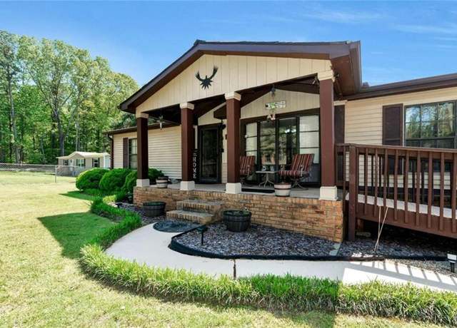 Property at 7287 Williams Rd, Flowery Branch, GA 30542, 3 beds, 2 baths