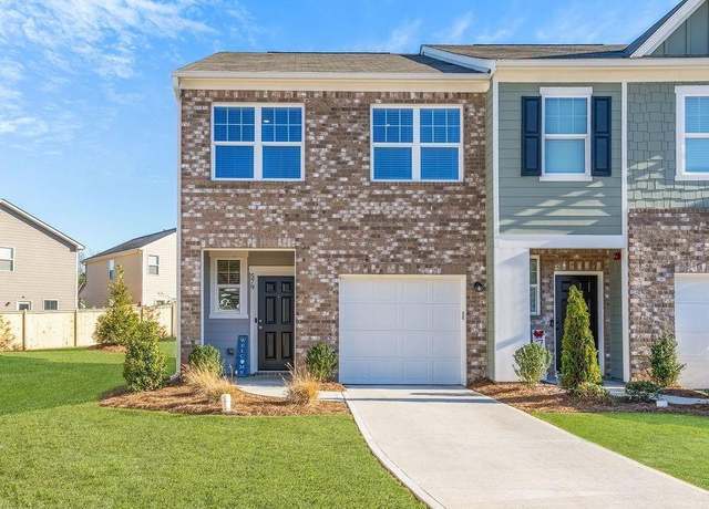 Property at 579 Magnolia Cir, Palmetto, GA 30268, 3 beds, 3 baths