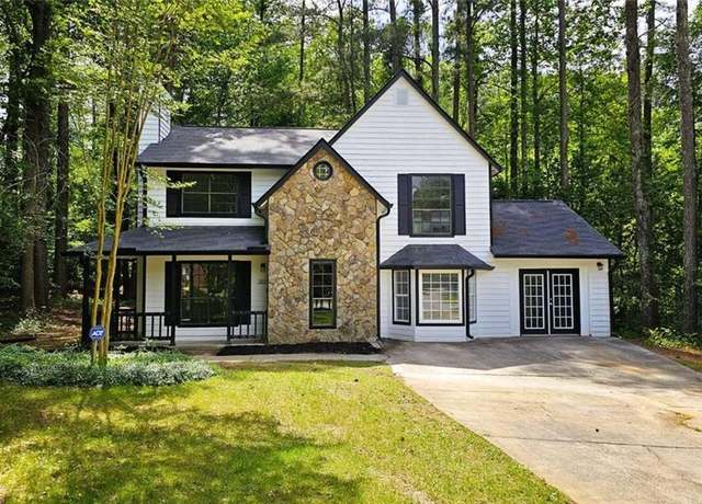Property at 381 Fleming Ct, Jonesboro, GA 30238, 3 beds, 2.5 baths