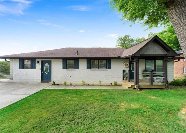 Property at 23 Jones St SE, Cartersville, GA 30120, 4 beds, 3 baths