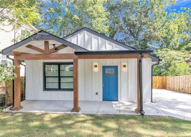 Property at 1189 Gardenia St NW, Atlanta, GA 30314, 3 beds, 2 baths