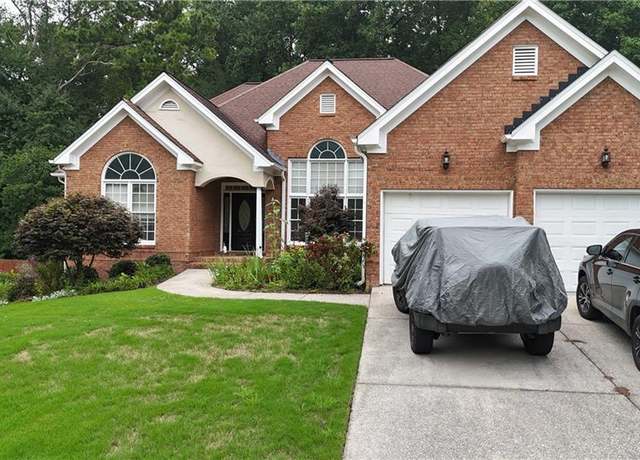 Property at 261 Graymist Path, Loganville, GA 30052, 4 beds, 3 baths