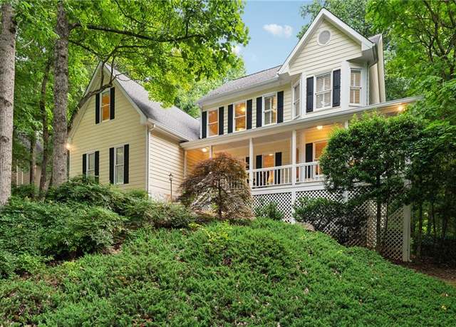 Property at 2722 Brookhaven Ln, Buford, GA 30518, 5 beds, 4 baths