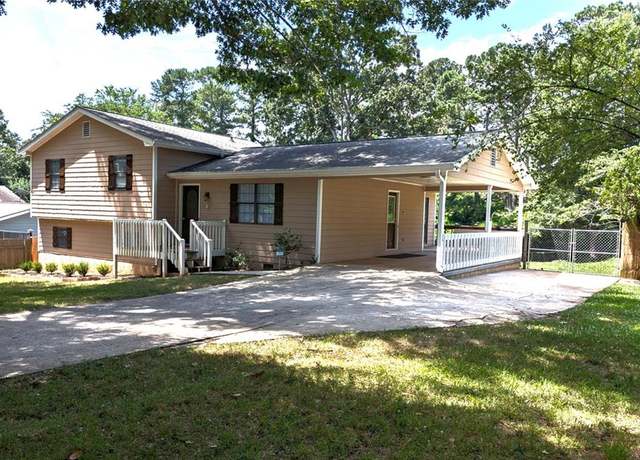 Property at 1041 Waverly Drive Dr, Lawrenceville, GA 30046, 4 beds, 3 baths