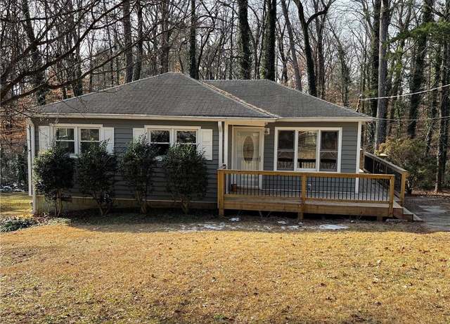 Property at 6070 Blackhawk Trl SE, Mableton, GA 30126, 3 beds, 1 bath