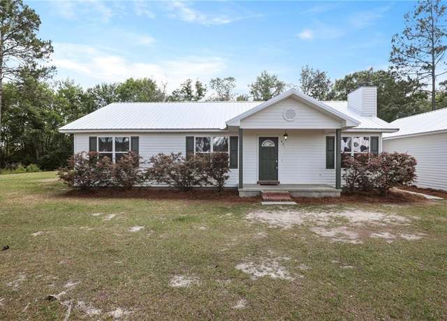 Property at 621 Aaron Holland Rd, Jesup, GA 31545, 3 beds, 2 baths