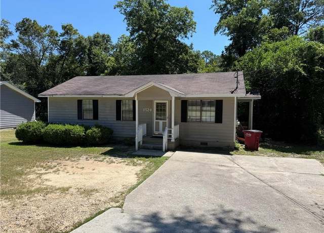 Property at 1524 Burton Ave, Macon, GA 31204, 3 beds, 1 bath