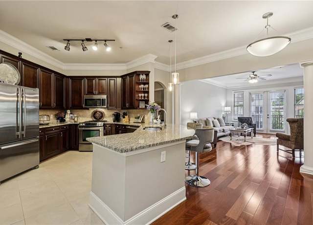 Property at 3621 Vinings Slope SE #2317, Atlanta, GA 30339, 2 beds, 2.5 baths