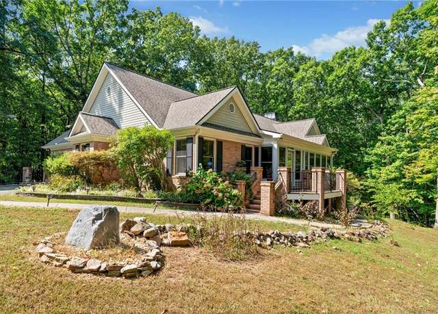 Property at 131 Outback Rd, Jasper, GA 30143, 3 beds, 2 baths