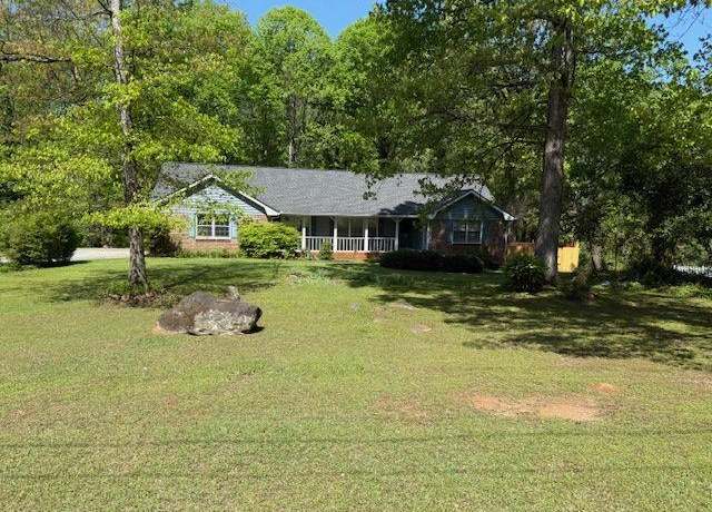 Property at 9214 Brave Ct, Jonesboro, GA 30236, 3 beds, 2 baths
