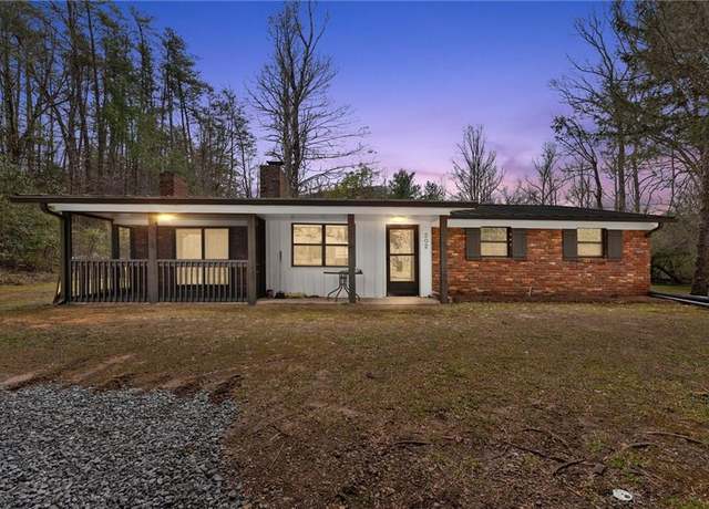 Property at 202 Chastain Rd, Sautee Nacoochee, GA 30571, 4 beds, 2 baths