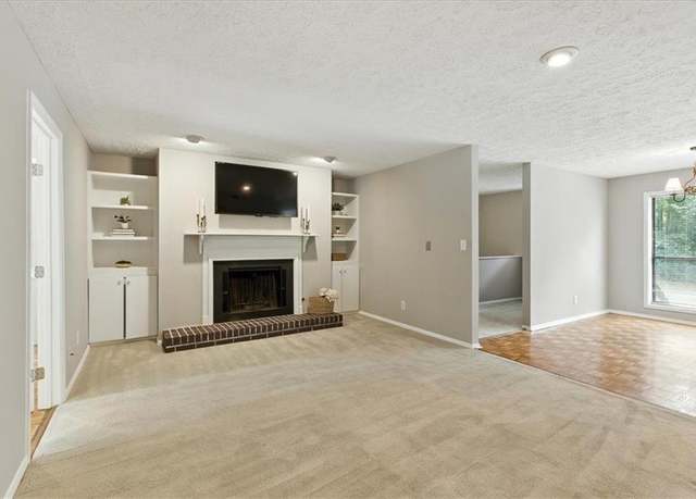 Property at 3952 Cedar Cir, Tucker, GA 30084, 3 beds, 2 baths