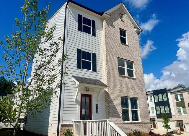Property at 2731 Stream Valley Lane NW Cir NW, Atlanta, GA 30318, 4 beds, 3.5 baths