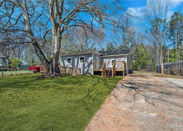 Property at 5153 Westbrook Pl, Union City, GA 30291, 2 beds, 2 baths