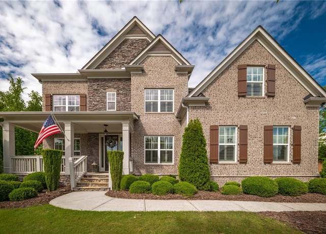 Property at 3825 Valleyway Rd, Cumming, GA 30040, 5 beds, 4 baths
