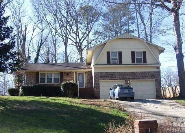 Property at 564 Allana Ct, Stone Mountain, GA 30087, 4 beds, 2.5 baths