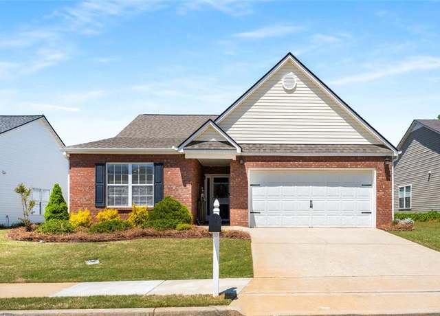 Property at 806 Village Pl, Loganville, GA 30052, 3 beds, 2 baths