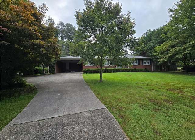 Property at 3405 New Macland Rd, Powder Springs, GA 30127, 3 beds, 2 baths