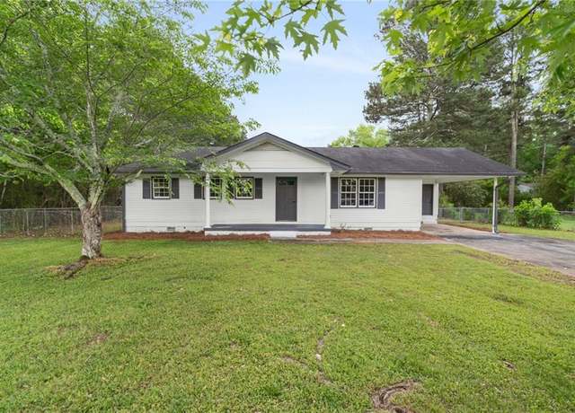 Property at 32 Woodcliffe Dr NE, Rome, GA 30161, 3 beds, 2 baths