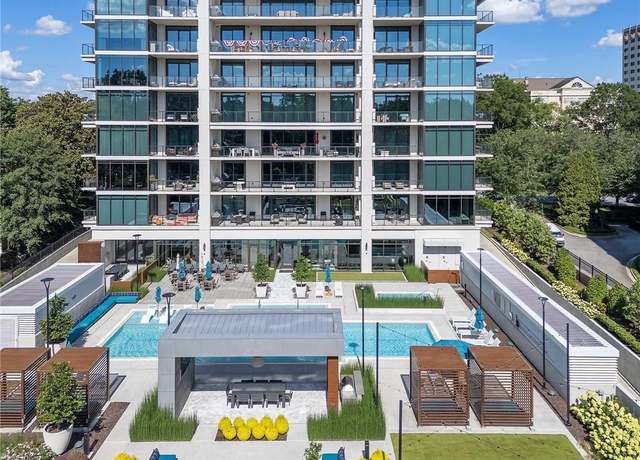 Property at 2520 Peachtree Rd NW #403, Atlanta, GA 30305, 2 beds, 3 baths