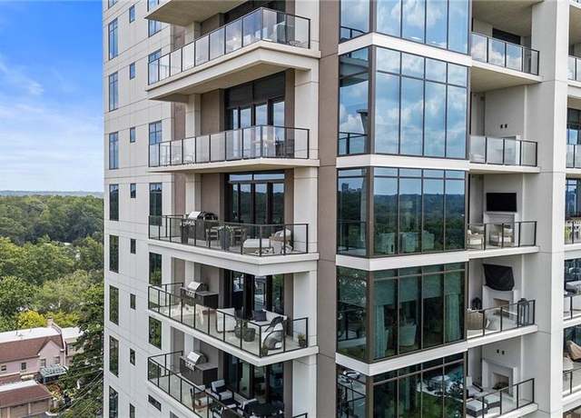 Property at 2520 Peachtree Rd NW #403, Atlanta, GA 30305, 2 beds, 3 baths