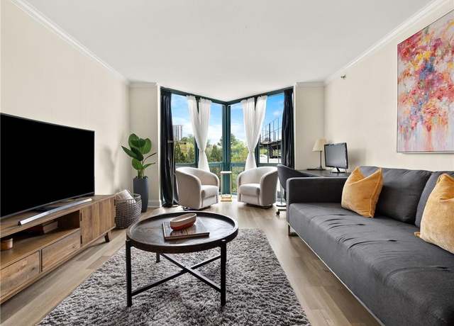 Property at 2870 Pharr Court South NW #504, Atlanta, GA 30305, 1 bed, 1 bath