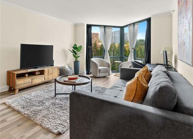 Property at 2870 Pharr Court South NW #504, Atlanta, GA 30305, 1 bed, 1 bath
