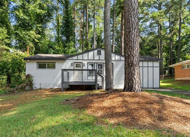 Property at 3406 Longleaf Dr, Decatur, GA 30032, 3 beds, 2 baths