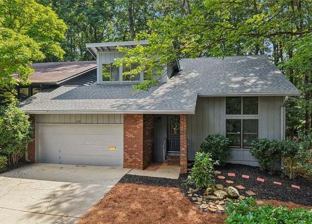Property at 230 Lakeview Rdg E, Roswell, GA 30076, 3 beds, 2.5 baths