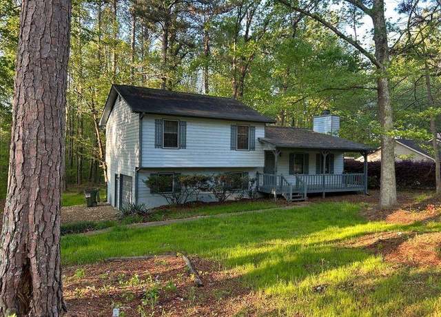 Property at 1106 Hardy Cir, Dallas, GA 30157, 3 beds, 2 baths