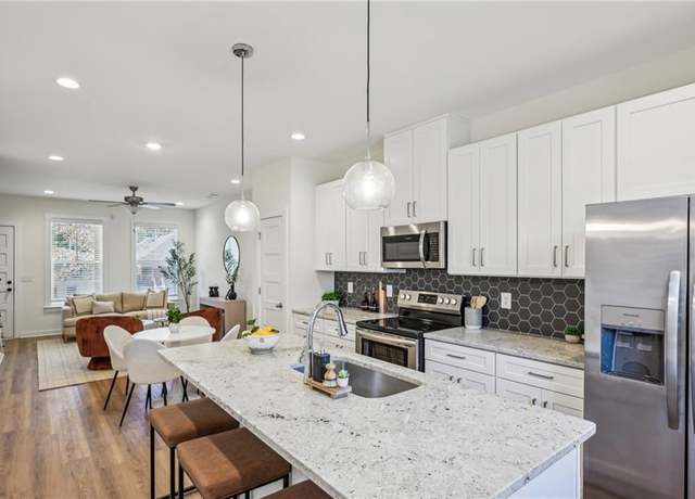 Property at 1095 Tucker Ave #207, Atlanta, GA 30310, 2 beds, 2.5 baths