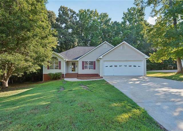 Property at 7210 W Field Dr, Gainesville, GA 30507, 3 beds, 2 baths