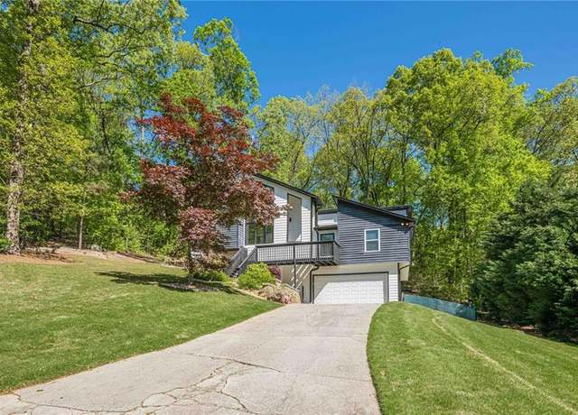 Property at 2033 Cliff Creek Ct SE, Smyrna, GA 30080, 3 beds, 2 baths