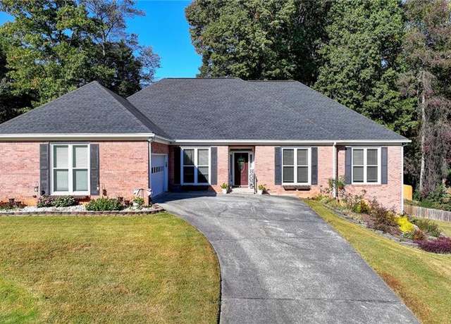 Property at 2820 Ashton Tree Ct, Dacula, GA 30019, 5 beds, 3 baths