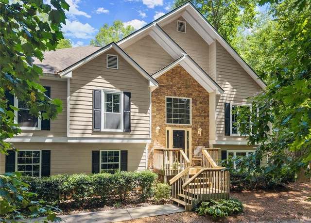 Property at 9545 Eagles Landing Drive Dr, Gainesville, GA 30506, 4 beds, 3 baths