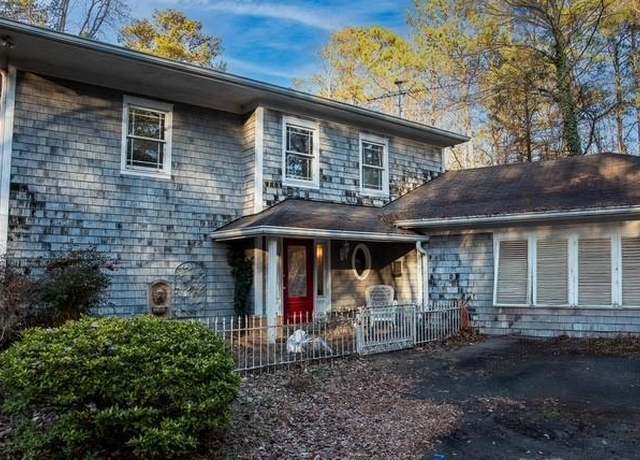 Property at 2057 Sugar Pike Rd, Woodstock, GA 30188, 4 beds, 2.5 baths